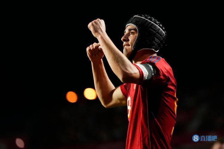 巴黎在比赛中因伤离场，电竞国家队主教练感到担心的简单介绍