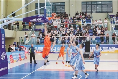 浓眉哥回归赛场，败北首场状态亮眼，切尔西观众沸腾！