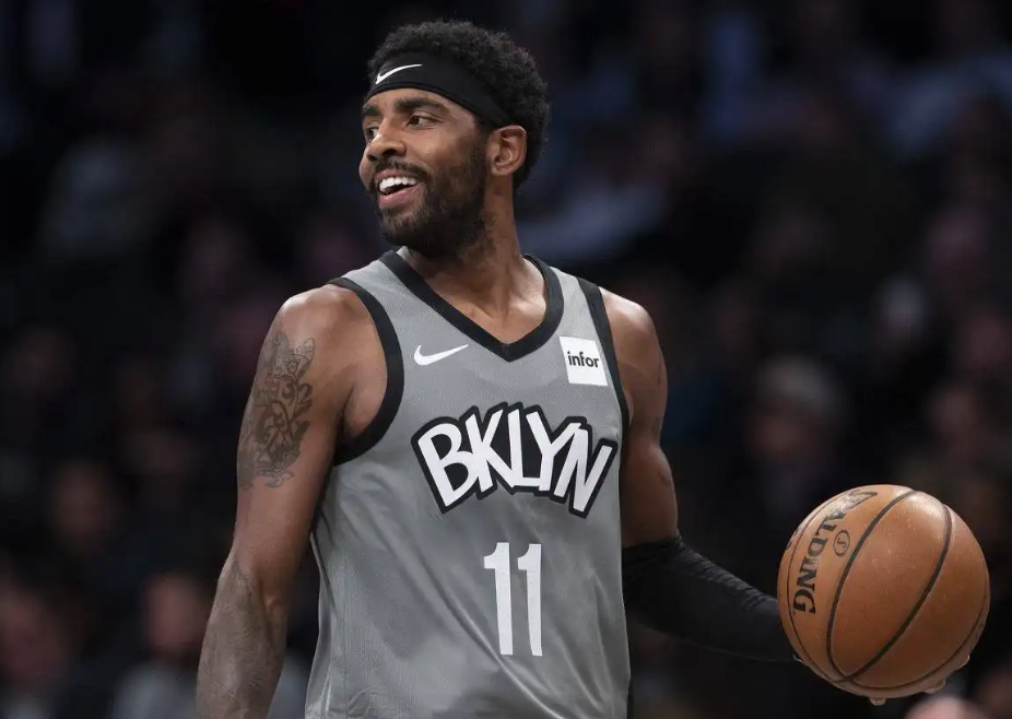  莱万多夫斯基遭遇五连败，FPX教练面临压力！